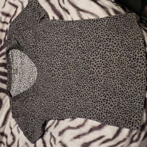 Cute grey animal print tshirt